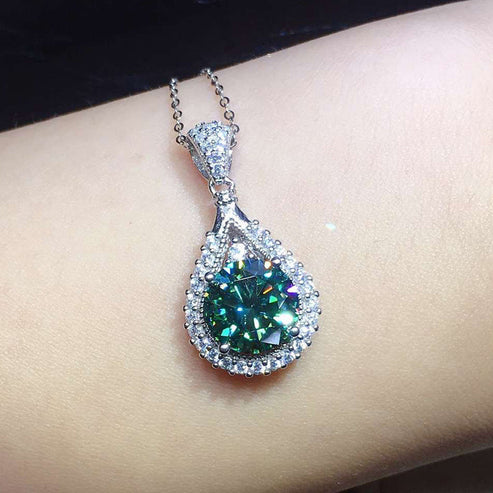 Alindra Voselle Necklace